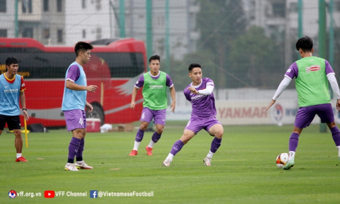 Tin nóng SEA Games 23/4: HLV Park chốt người thay Văn Hậu; Tiền đạo số 1 ĐT Việt Nam bị gạch tên?