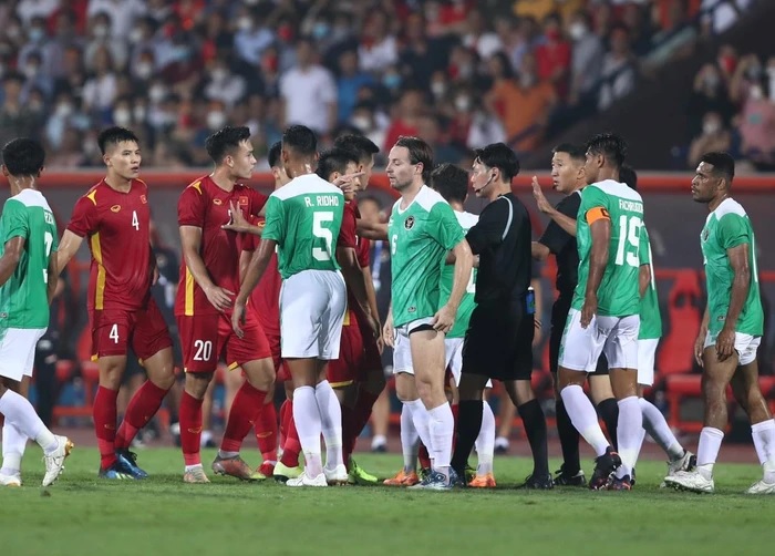 Đồng hương HLV Park bênh vực Ronaldo, tố trọng tài thiên vị U23 Việt Nam sau thất bại ở SEA Games 31