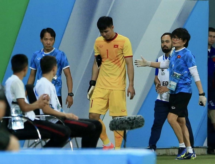 Lần thứ 3 mắc sai lầm trước Thái Lan, thủ môn số 1 U23 Việt Nam bị 'gạch tên' đến hết U23 châu Á?