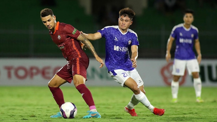 Tin bóng đá Việt Nam 24/7: Quang Hải nhận tin vui từ Pau FC; Văn Hậu 'vỡ mộng châu Âu' vì HLV Park?