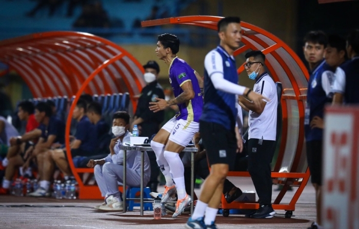 Gây tranh cãi khi thoát án phạt từ VFF, Đoàn Văn Hậu giúp Hà Nội lập kỷ lục khó tin ở V.League 2022