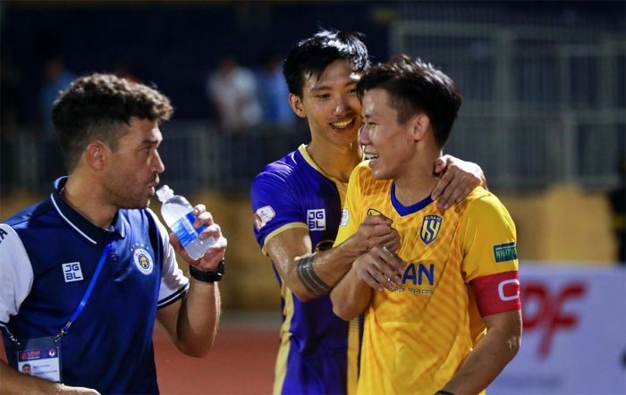 Tin bóng đá Việt Nam 27/8: Quang Hải ấn định ngày rời Pau FC; Đoàn Văn Hậu 'dằn mặt' đàn anh ở ĐTVN