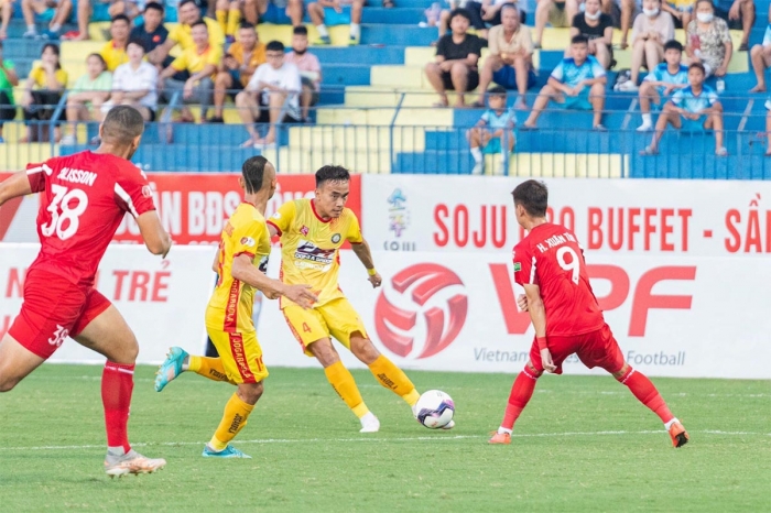 Hiện tượng V.League 'lọt mắt xanh' HLV Park, Đoàn Văn Hậu nguy cơ mất vị trí số 1 tại ĐT Việt Nam