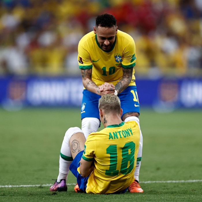 Phản ứng của Neymar khi Antony nhận mưa chỉ trích vì pha biểu diễn kỹ thuật