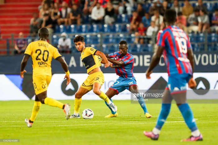 Pau FC tạo địa chấn ở Ligue 2, Quang Hải khiến NHM ngỡ ngàng với 'nhiệm vụ mới' từ HLV Didier Tholot