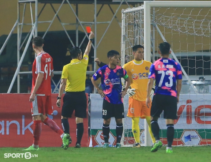 Từ chối trở lại ĐT Việt Nam, 'người hùng AFF Cup' gây bất ngờ với dấu ấn đặc biệt ở đội bóng mới