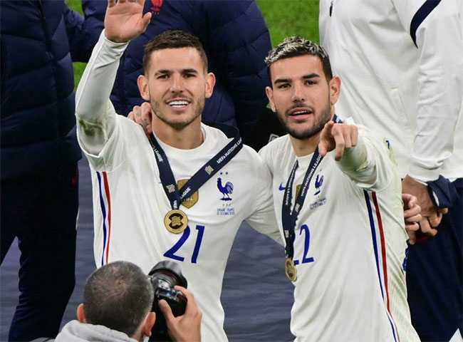 Tin World Cup trưa 15/12: ĐT Pháp đón 'siêu viện binh' trước chung kết; Ronaldo tái hợp Real Madrid?