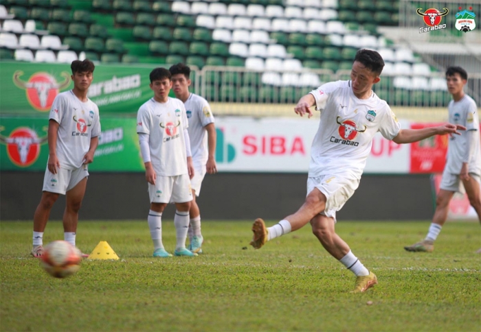 Kết quả bóng đá V.League hôm nay: Tiền đạo số 1 ĐT Việt Nam tỏa sáng; HAGL nhận báo động trên BXH?