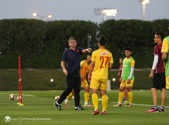 'Người hùng World Cup' tái xuất ĐT Việt Nam, HLV Troussier nhận nhiệm vụ mới trước VL World Cup 2026