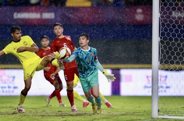 Kết quả bóng đá SEA Games hôm nay: Đàn em Quang Hải lập siêu phẩm; U22 Việt Nam gây bất ngờ lớn