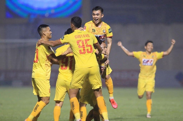 Bảng xếp hạng V.League 2023 mới nhất: Đặng Văn Lâm tỏa sáng; HAGL tạo bất ngờ lớn ở cuộc đua vô địch