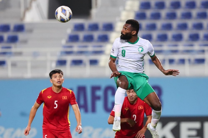 Đội hình tiêu biểu Saudi Pro League gây tranh cãi: Ronaldo mất suất vào tay 'hung thần' ĐT Việt Nam