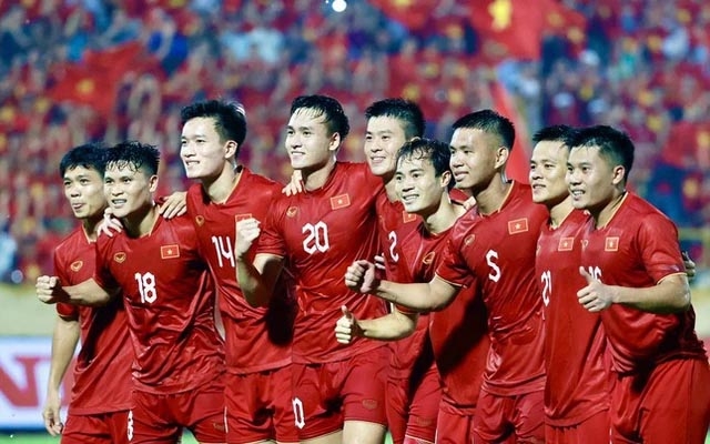 Tin bóng đá trưa 2/1: ĐT Việt Nam nhận thưởng lớn từ AFC; CLB CAHN phá kỷ lục V.League