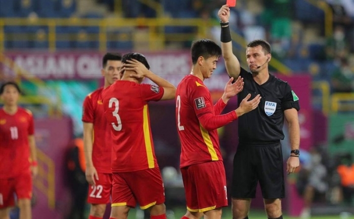 ĐT Việt Nam nhận 'báo động đỏ', HLV Troussier vỡ mộng World Cup vì 'vế xe đổ' từ thời HLV Park?