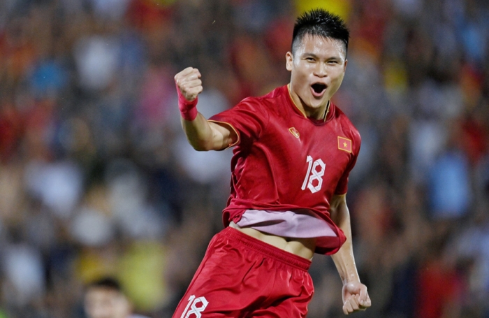 HLV Troussier chốt danh sách ĐT Việt Nam dự Asian Cup, ngôi sao thay thế Công Phượng gây bất ngờ