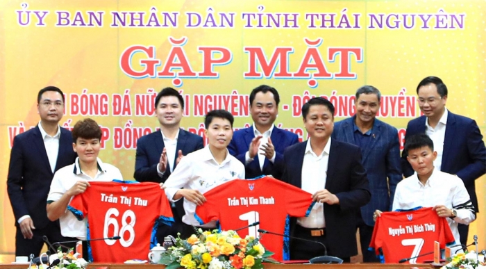 Huỳnh Như đếm ngược ngày rời Lank FC, thủ quân ĐT nữ Việt Nam gia nhập đội bóng của bầu Hiển?
