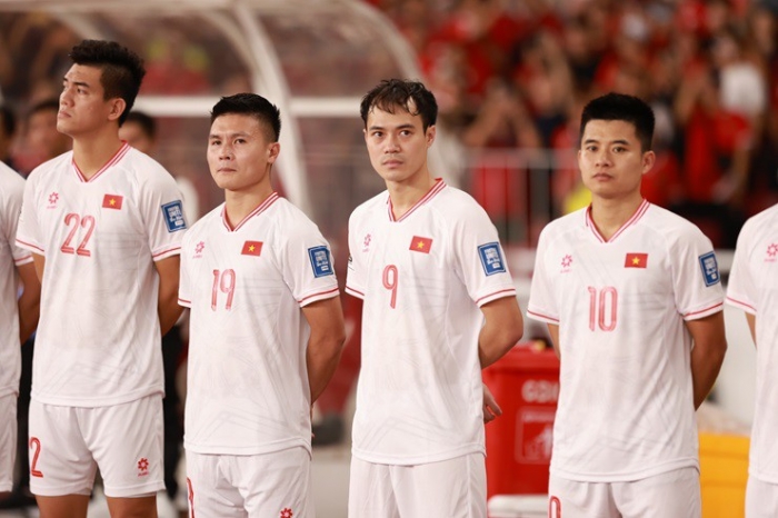 Ngó lơ Quang Hải, HLV Troussier chỉ thẳng 2 ngôi sao ĐT Việt Nam cần để chinh phục giấc mơ World Cup