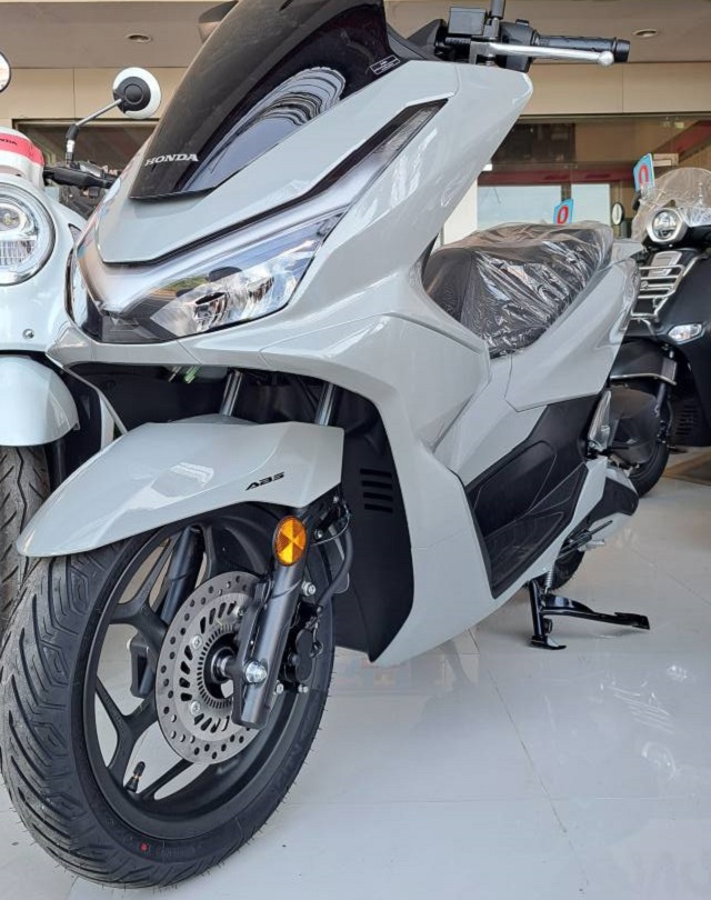 honda-pcx-160-5