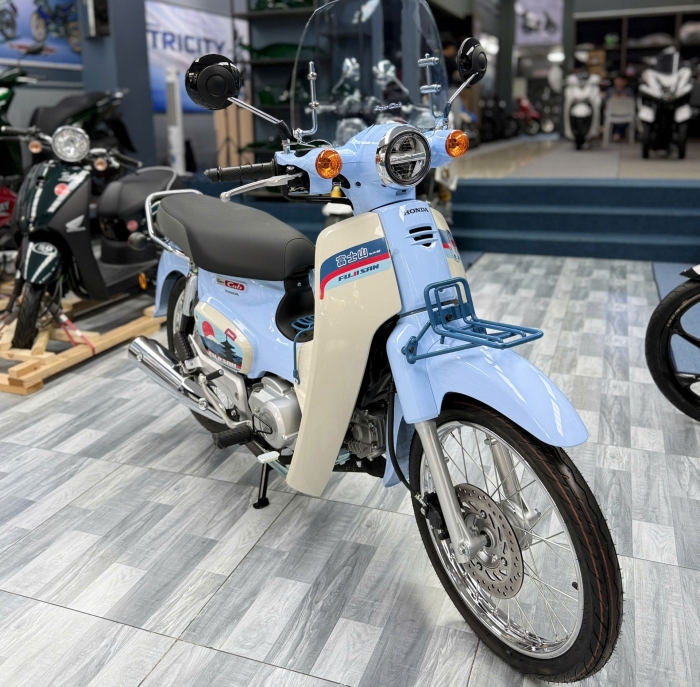 Honda-Super-Cub-110-11