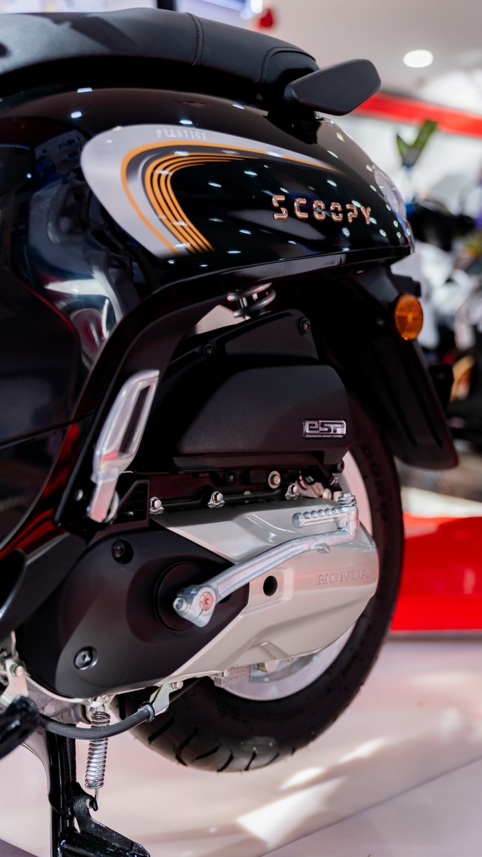 Honda-Scoopy-2