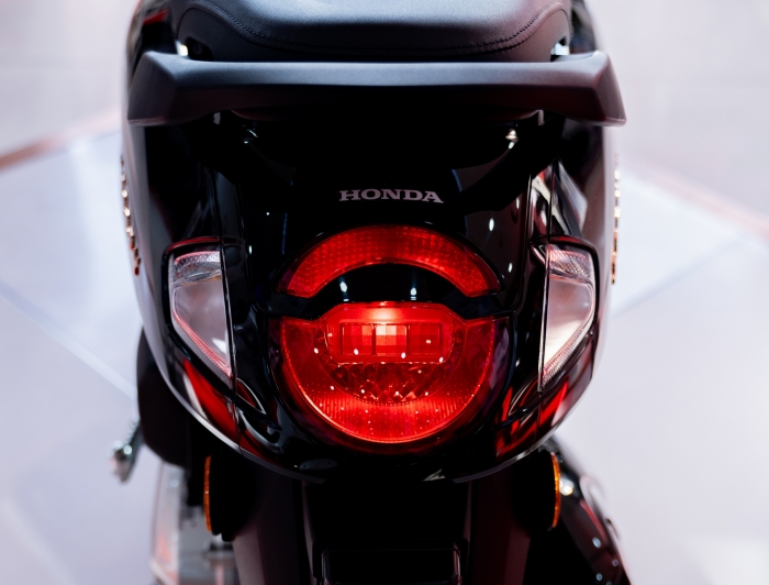 Honda-Scoopy-3