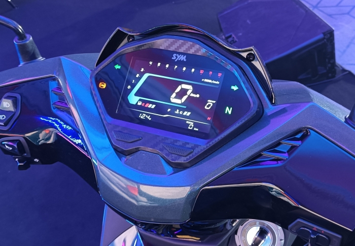 SYM-VFE185i-3