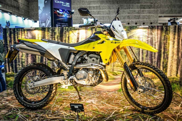 Suzuki DR-Z4S-2
