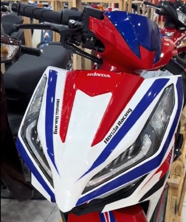 Honda-Vario-125-4