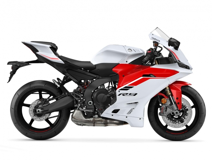 yamaha-r9-1
