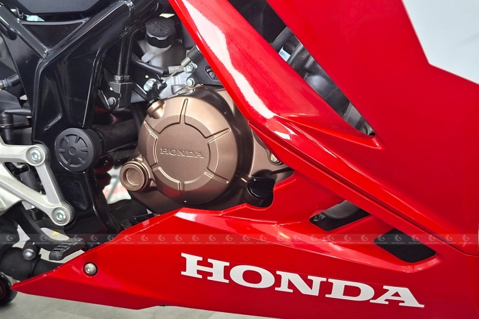 honda-cbr150r-2