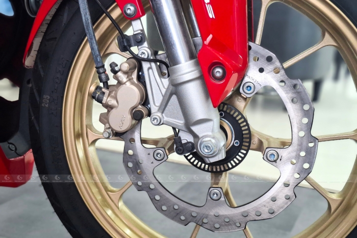 honda-cbr150r-3