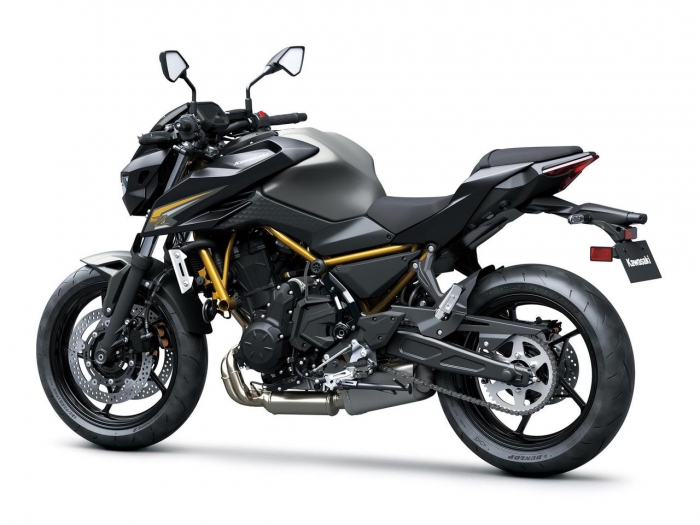kawasaki-z650s-3