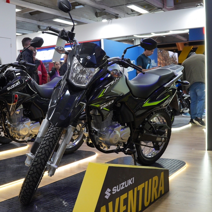 Suzuki-DR150-2