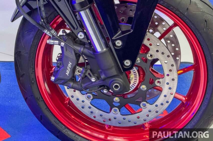 suzuki-gsx-8tt-1