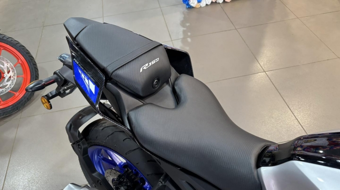 YAMAHA-R15M-7