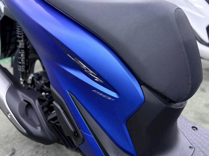 HONDA-SH-150I-1