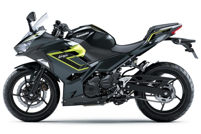 Kawasaki-Ninja-250-2