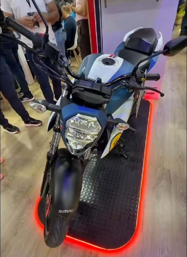 suzuki-gsx-2