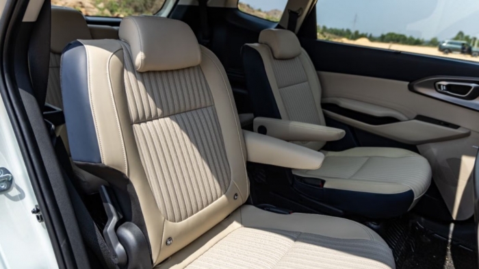 Kia_Carens_Clavis-1