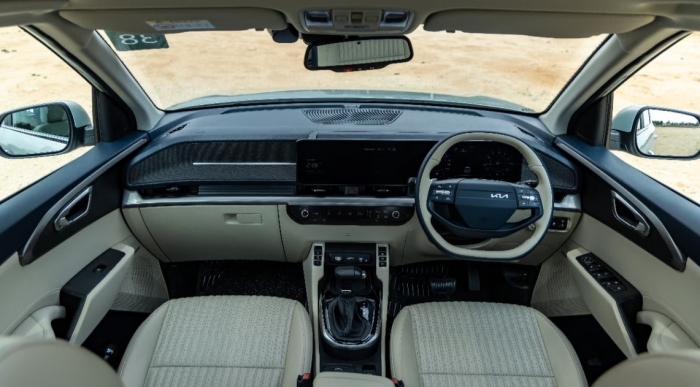 Kia_Carens_Clavis-2