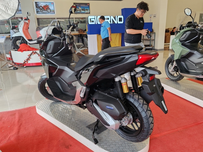 Honda-ADV-160-7