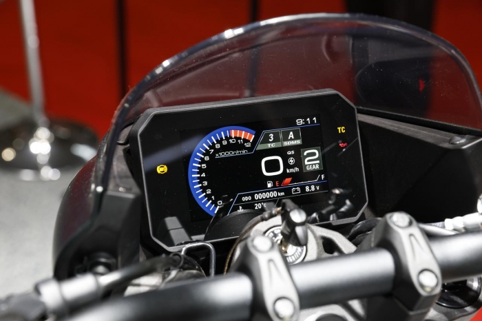 suzuki-gsx-8TT-2