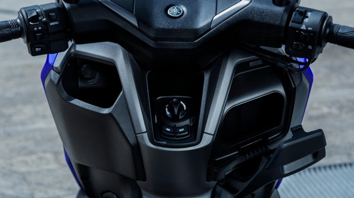 Yamaha-NMAX-125-6
