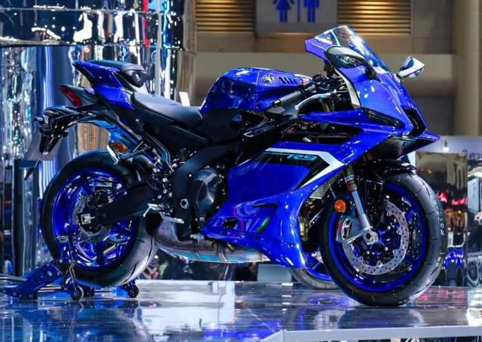 yamaha-r9-1
