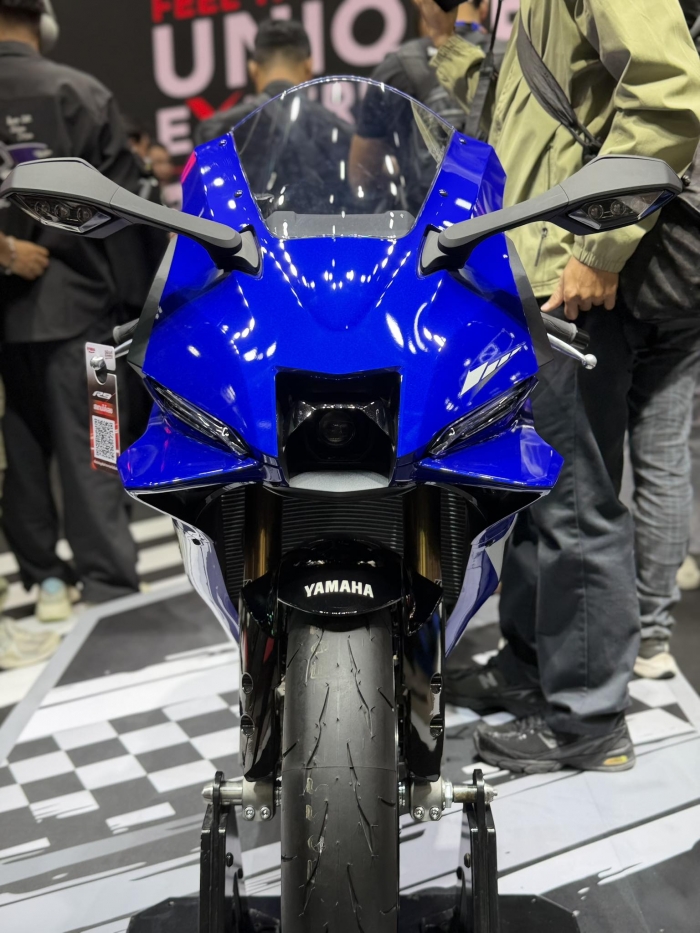 yamaha-r9-19