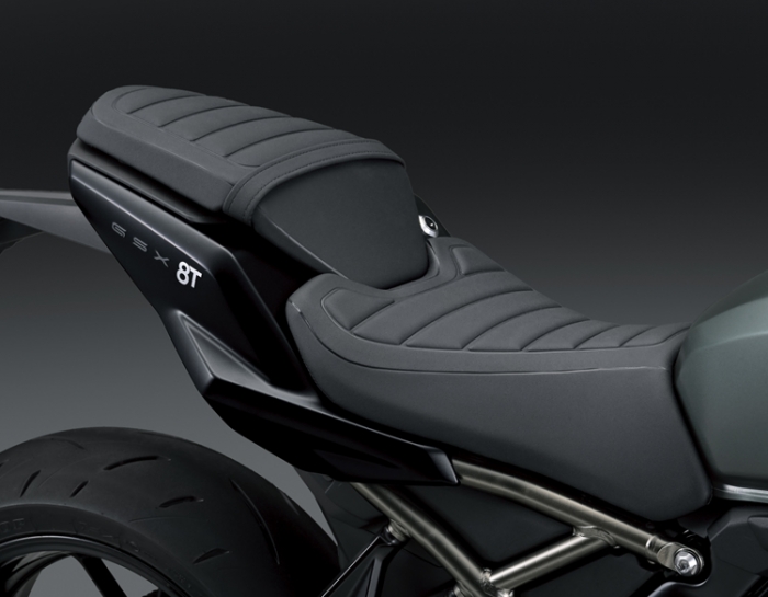 suzuki-gsx-8t-2