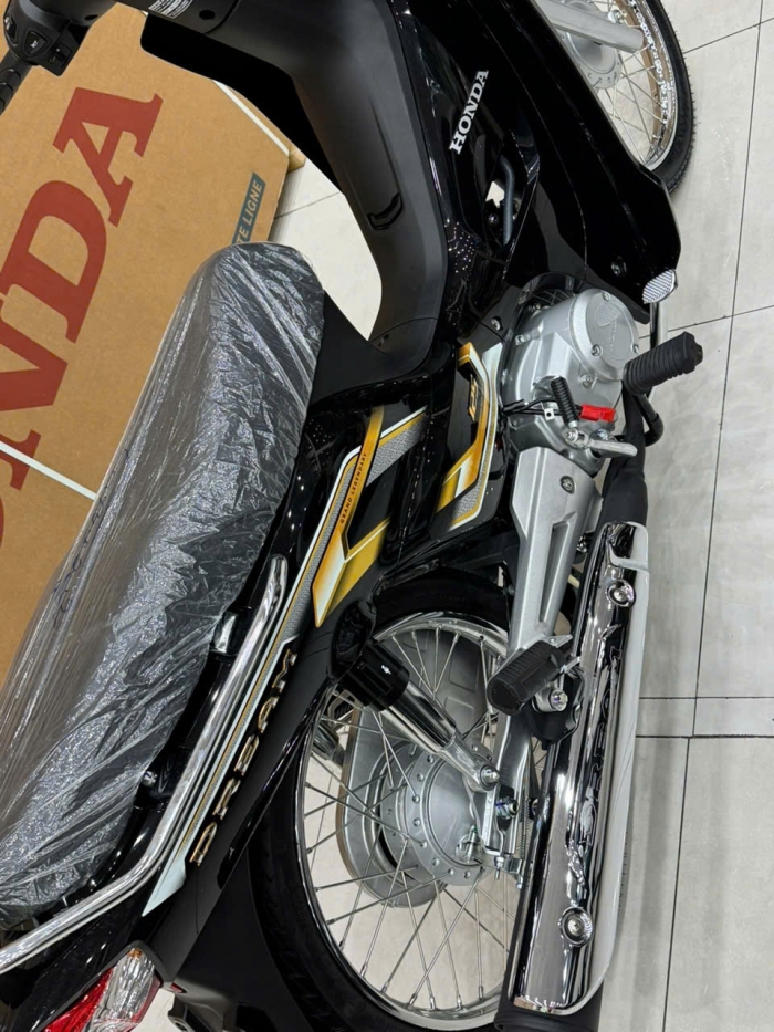 honda-dream-125-2026-4
