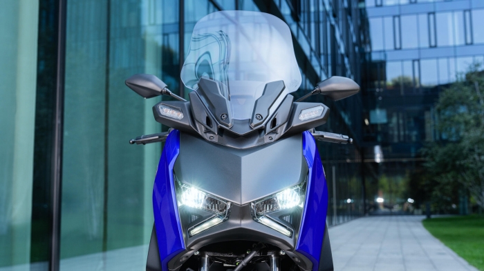 yamaha-xmax-300-5