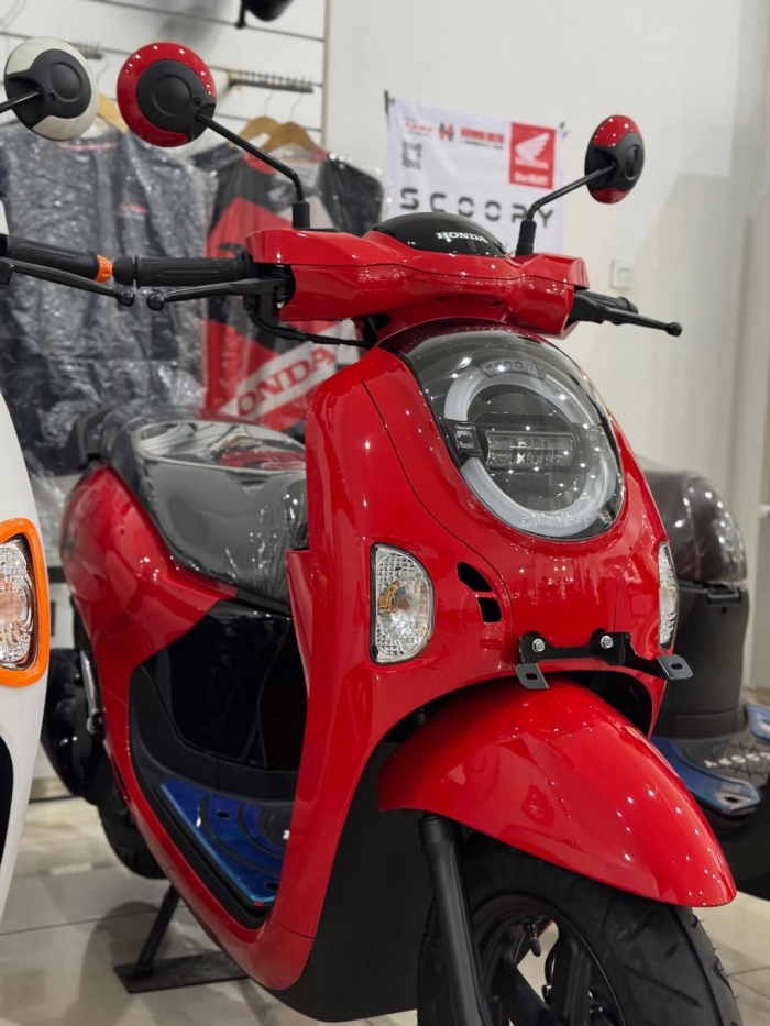 honda-scoopy-3