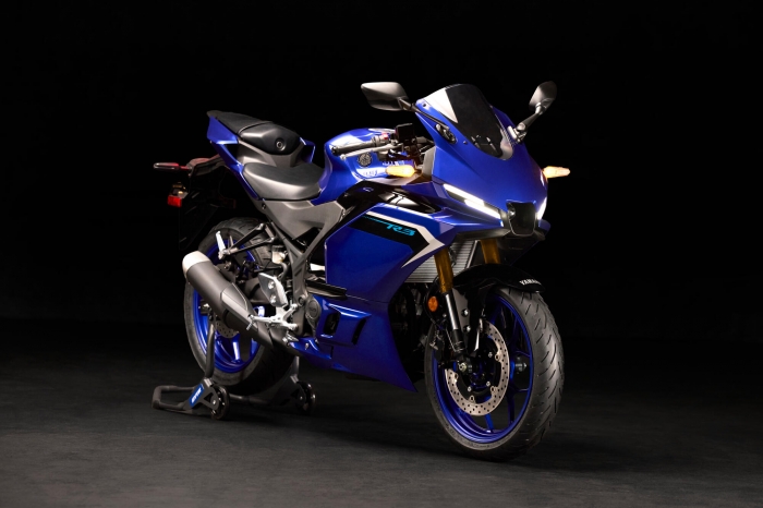 yamaha-r3-3